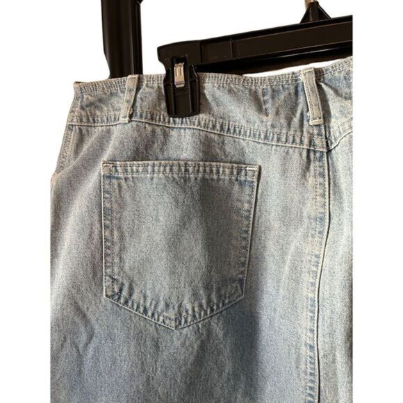 Tower Hill denim knee‎ length skirt, size 14. - Picture 6 of 8